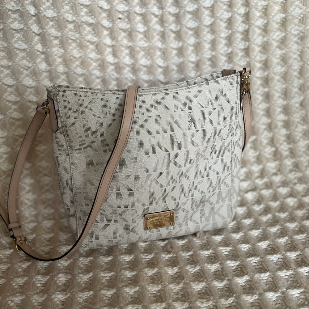 Michael Kors Crossbody